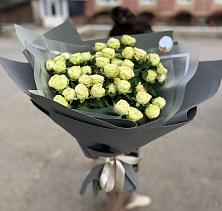 Букет Белые кустовые розы Солинеро в Архангельское